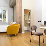 Vesuvius Palace 公寓式酒店