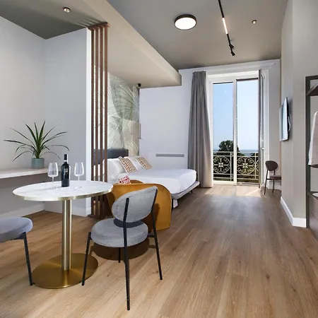 Vesuvius Palace إيركولانو