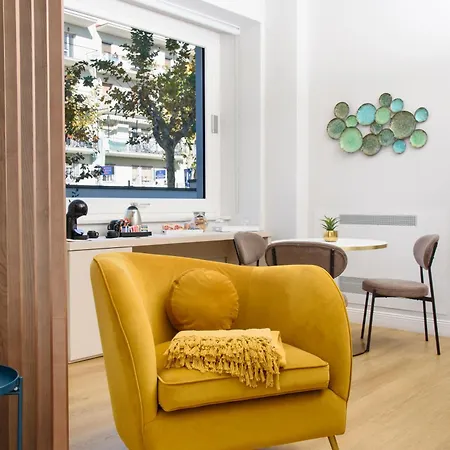 Vesuvius Palace شقة فندقية 4*