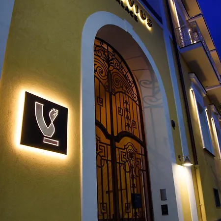 Vesuvius Palace إيركولانو